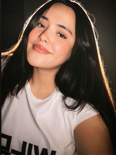 María