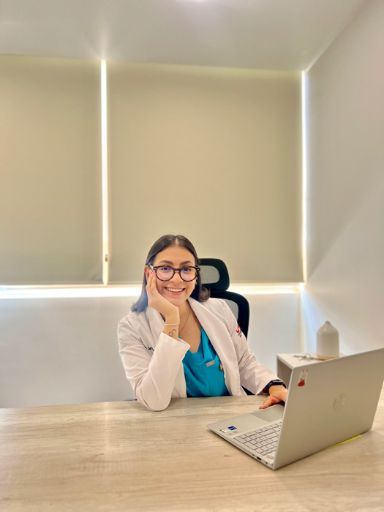 Fatima Mia Carrizoza Perez