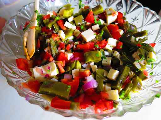 Ensalada de panela y nopales a la mexicana de 119 Kcal