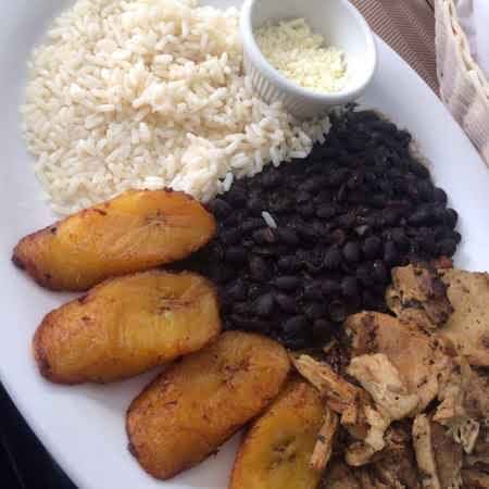 Casado con pollo de 348 Kcal