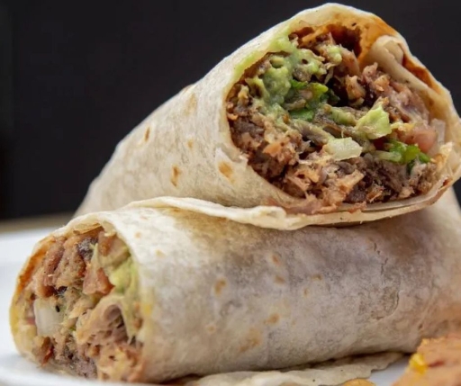 Burritos de carne molida de pavo con arroz integral y aguacate de 183 Kcal