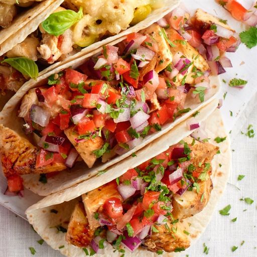Tacos de pollo con pico de gallo de 137 Kcal