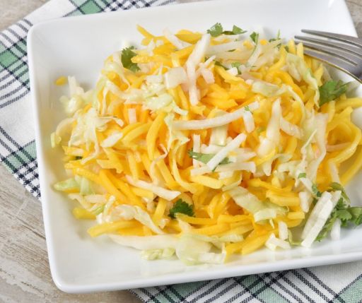 Jícama con mango y almendras + palomitas naturales