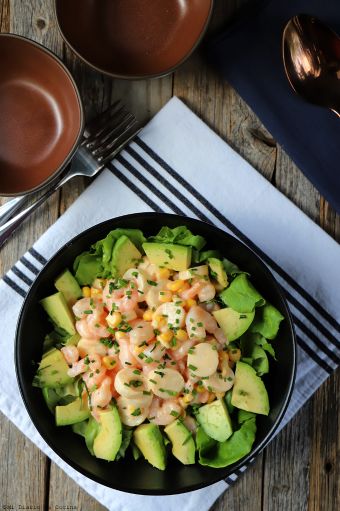 Ensalada de arúgula con camarón y palmito