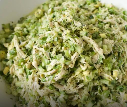 Salpicón de Pollo con Vinagreta de Mostaza