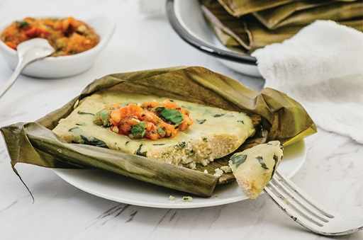 Tamales de espinaca y requesón