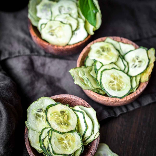 Receta de chips de pepinos deshidratados de 16 Kcal