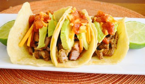 Tacos sencillos de atún con aguacate