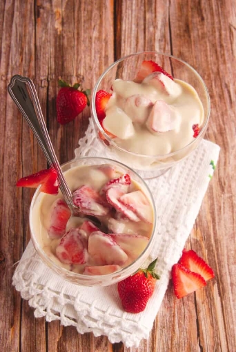 Fresas cremosas saludables de 192 Kcal - Receta fácil en la app Avena