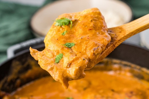 Pollo al chipotle con champiñones