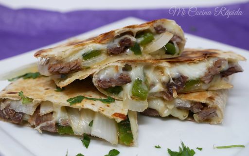 Quesadilla con bistec y verduras