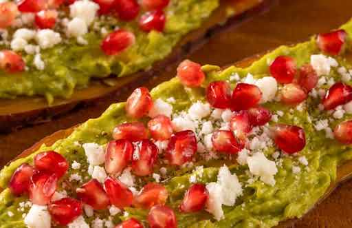 Tostadas de camote al horno y queso cotija
