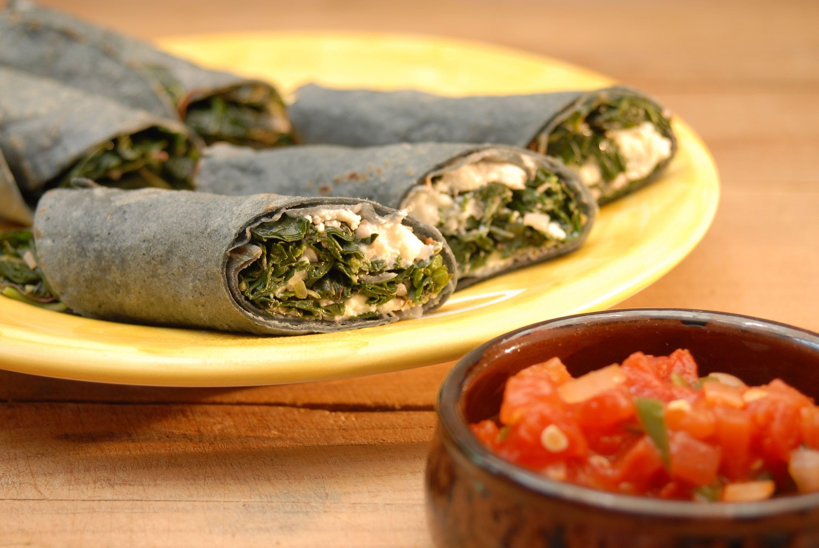 Tacos de requesón con espinacas