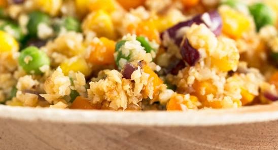 Yakimeshi de coliflor con res