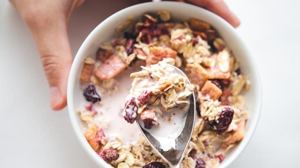 Cereal casero con manzana 